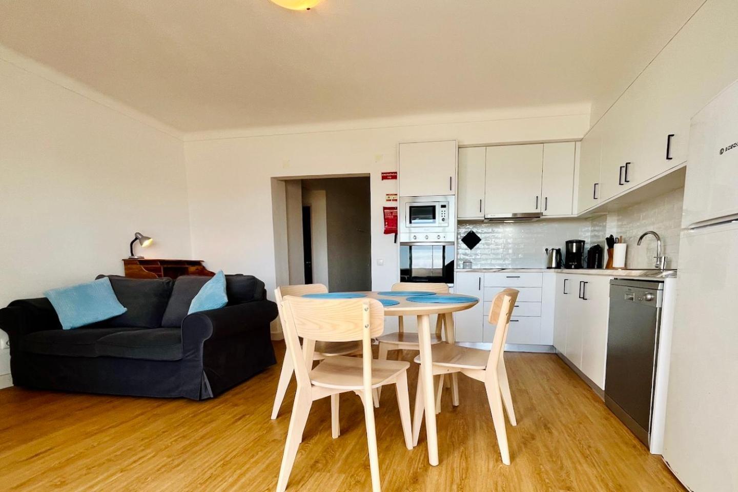 Apartamento Luciana - Beachside, Balcony, Sunset View Ferrel  Exterior foto
